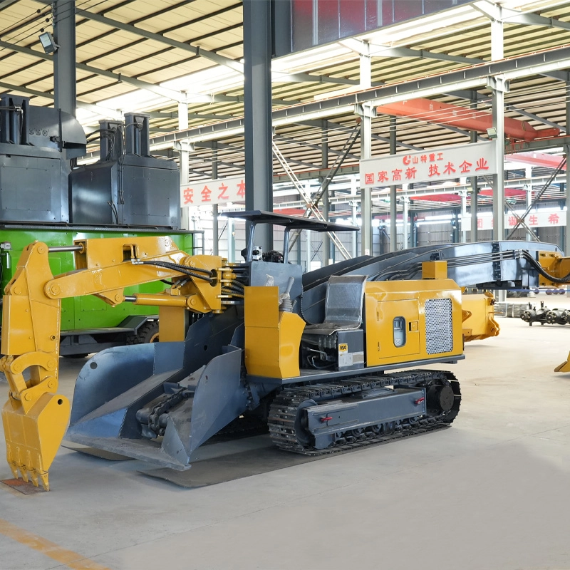 Crawler-type slag raking machine