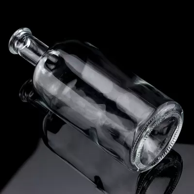 Acid-etched surface glass material for 750-milliliter capacity spirits glass bottles