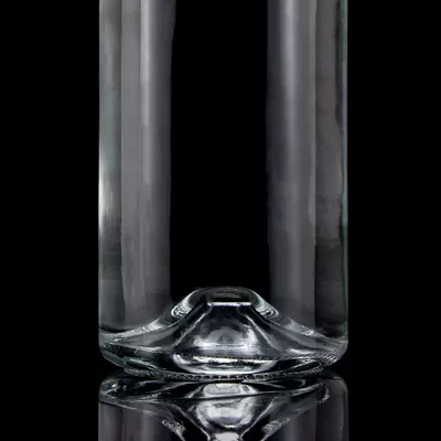 Acid-etched surface glass material for 750-milliliter capacity spirits glass bottles