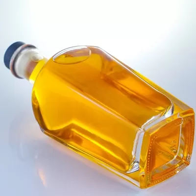 700ml square juniper bottle, cork finish, thick bottom, made of additional flint glass