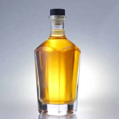 700ml square juniper bottle, cork finish, thick bottom, made of additional flint glass